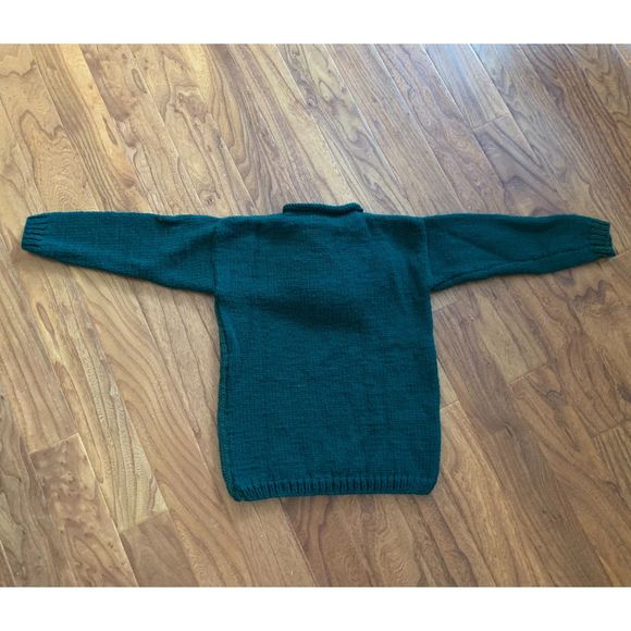 Hand Knit Weasley Sweater and Hat. Harry Potter Slytherin House colors. - Picture 2 of 2